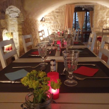 Le Prieure D'Orniols Hotel Goudargues Esterno foto